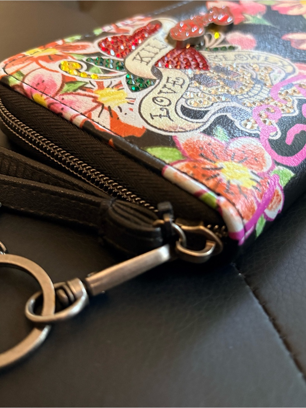 Ed Hardy 'Love Kills Slowly' Iconic Tattoo Wristlet/Wallet Black - Picture 7 of 8